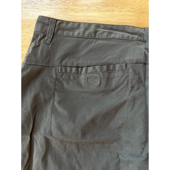 Eddie Bauer Black Hiking Cargo Nylon Women’s Shorts Size 12 - Picture 7 of 9